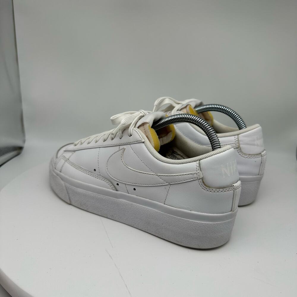 Nike Women's Blazer Low Platform Triple White Sneaker Size 9 - Picture 8 of 16